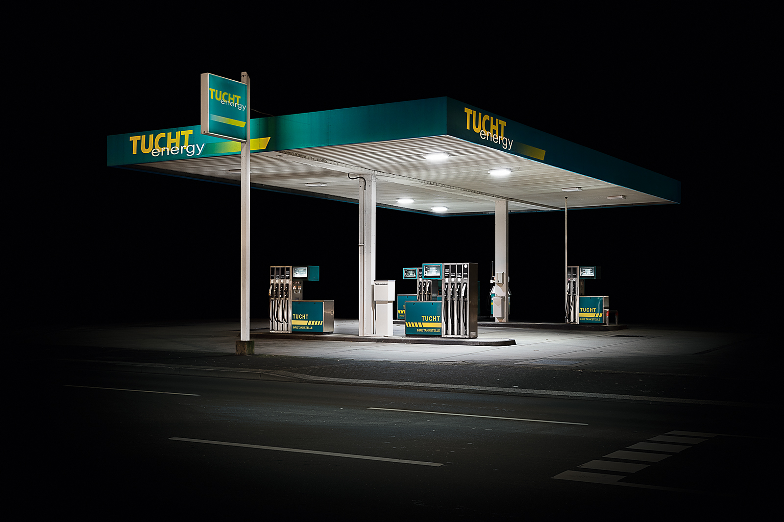 VL_PetrolStations_Tucht_1600